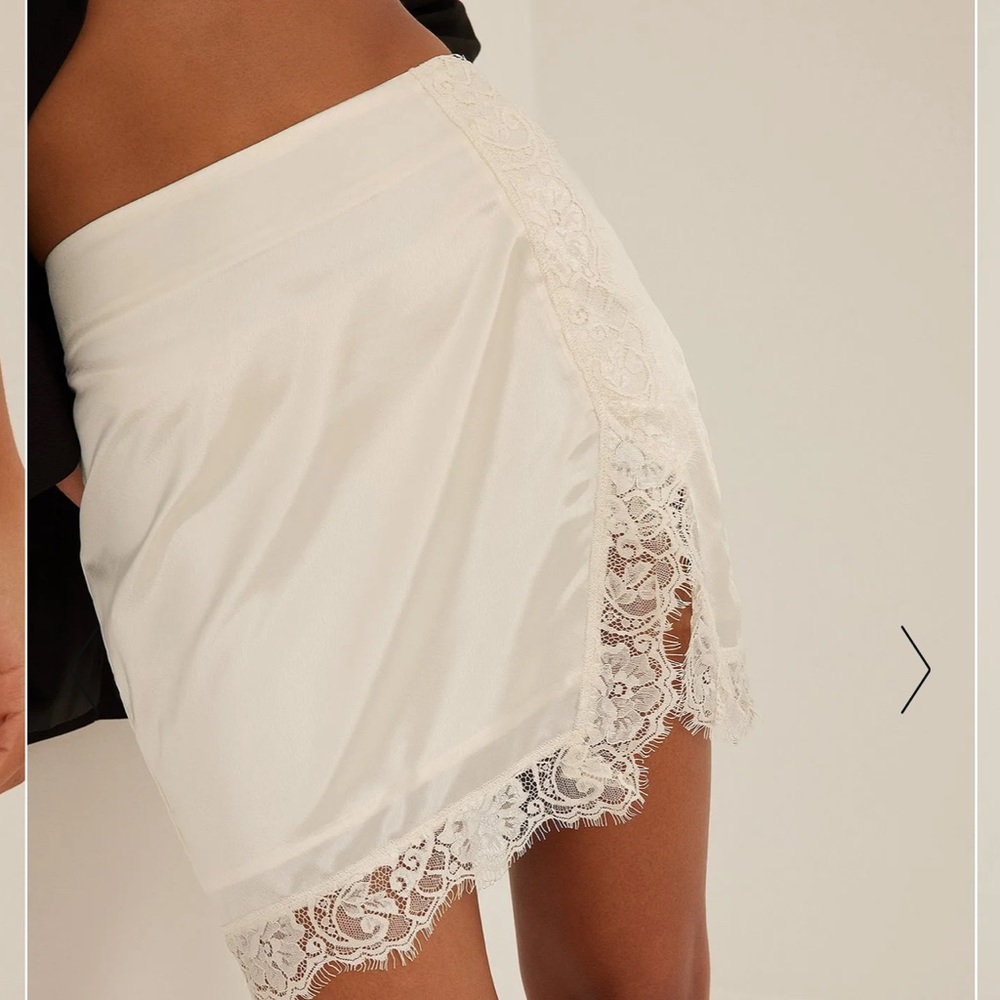 Satin lace mini skirt